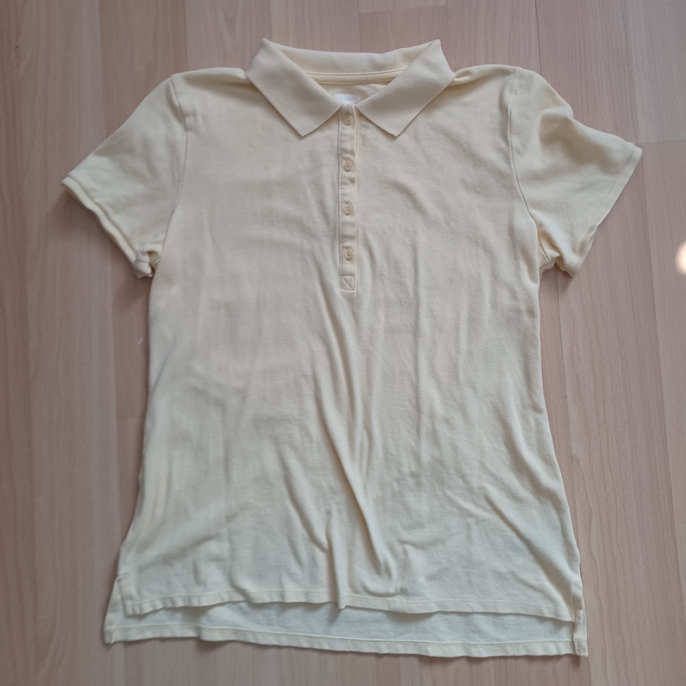 Women’s Size Medium Old Navy "Sweet Butter" Yellow Polo short sleeve T-Shirt